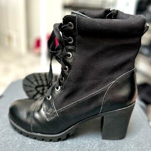 Xoxo size 10 black combat boots.